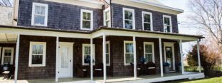 The Farmhouse Bed And Breakfast Located On The North Fork Of Long ...